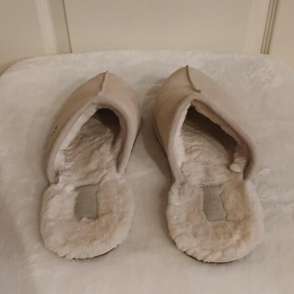 UGG Pearle slippers with a suede upper and plush wool lining size 7 - Picture 5 of 6